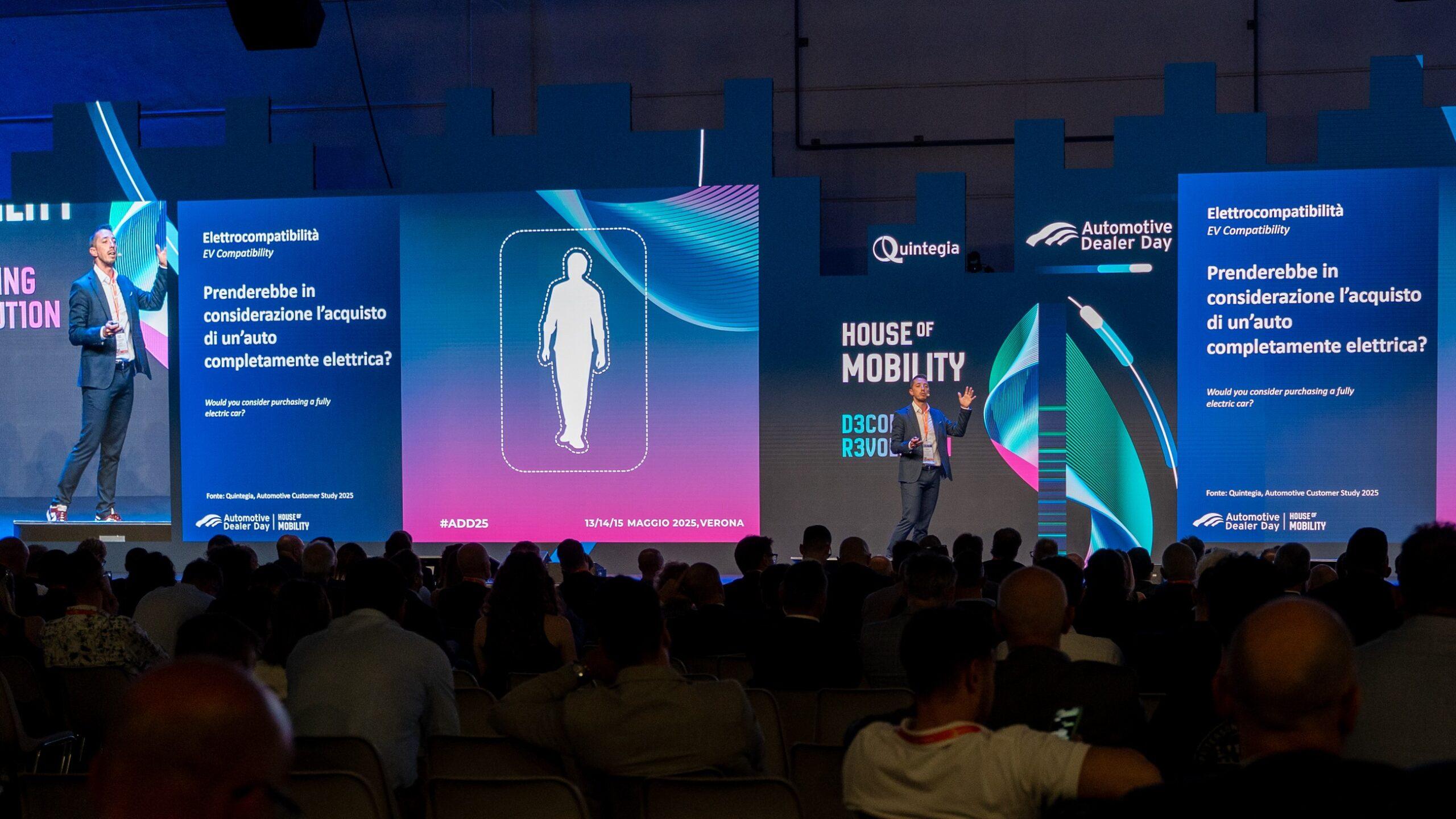 Confronto tra Alberto Viano (Aniasa) e Massimo Artusi (Federauto) al Service Day 2025- EM Fleet propone un modello collaborativo di Fleet Management per flotte e noleggiatori.